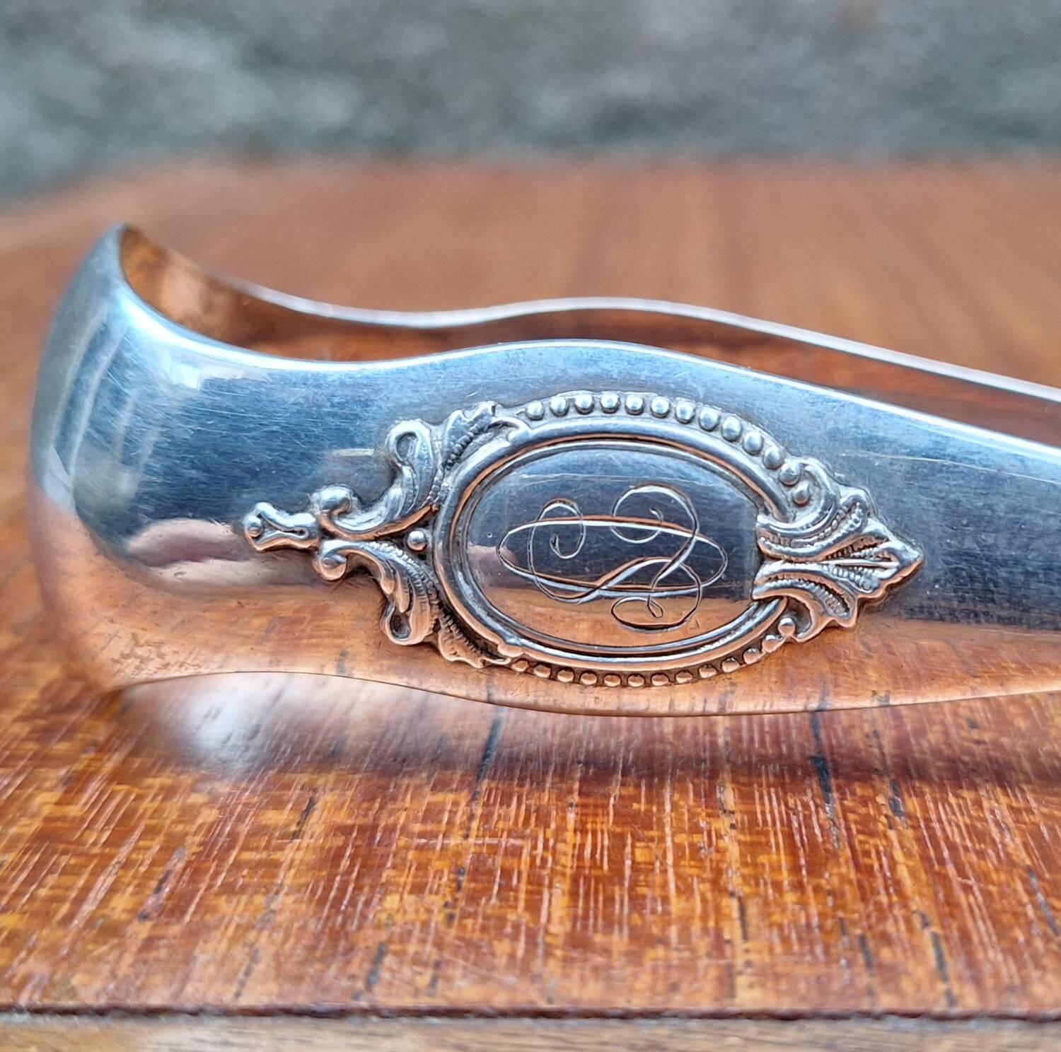 Sugar tongs or ice tongs in solid silver