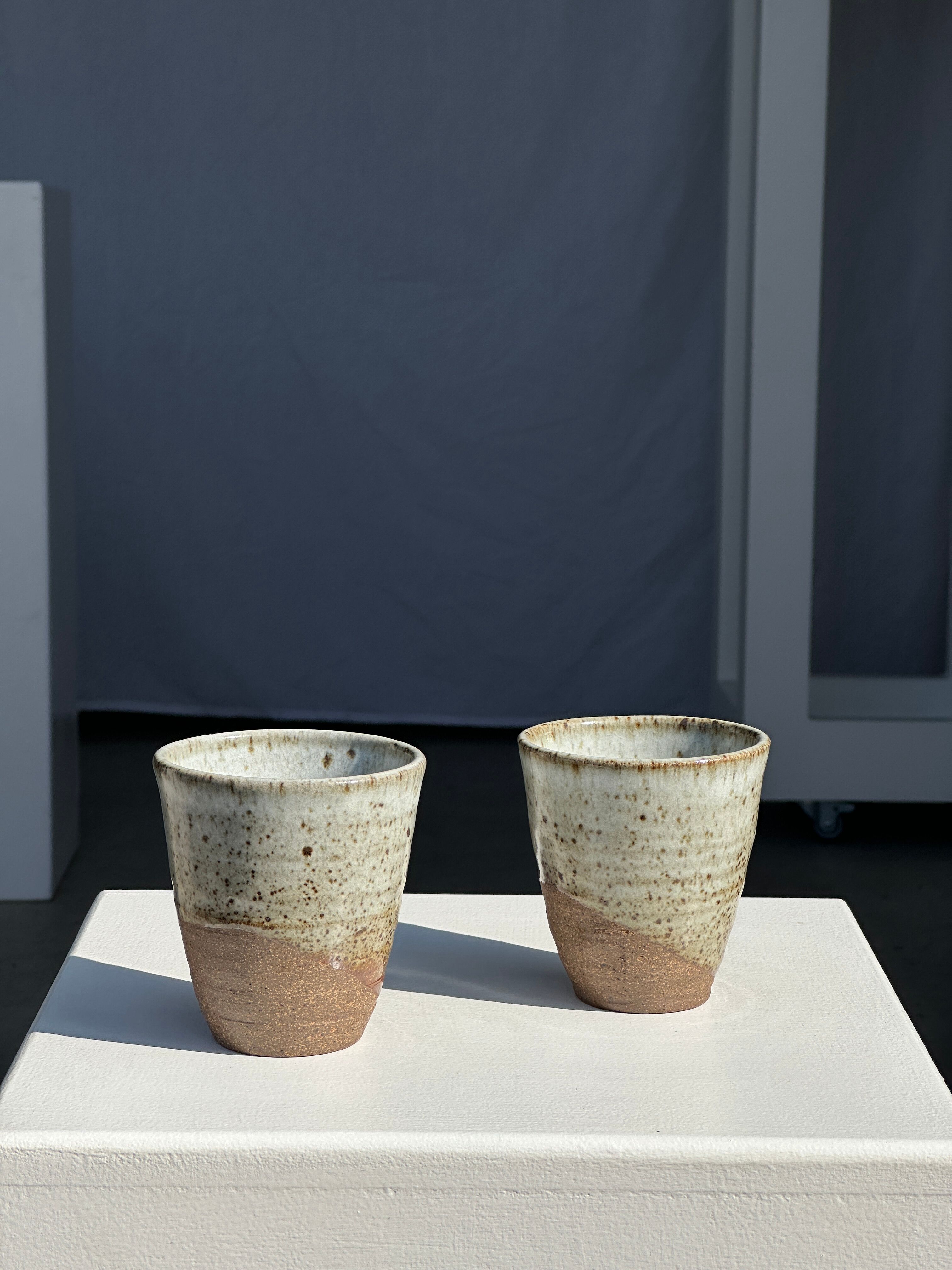 Set of 2 cups in Indonesian ceramic (brown & speckled glazed matte)