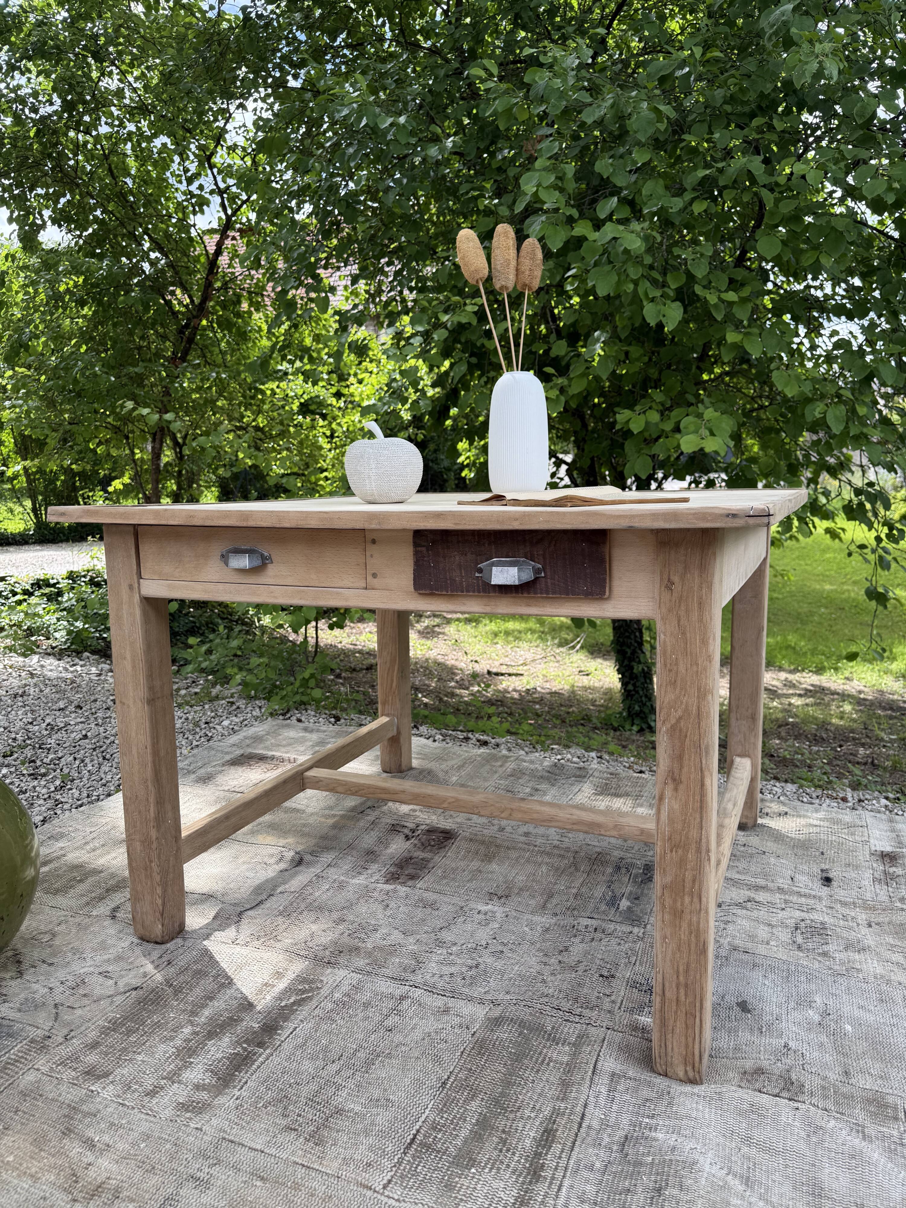 Table bois carré / Table à manger / table de boulanger