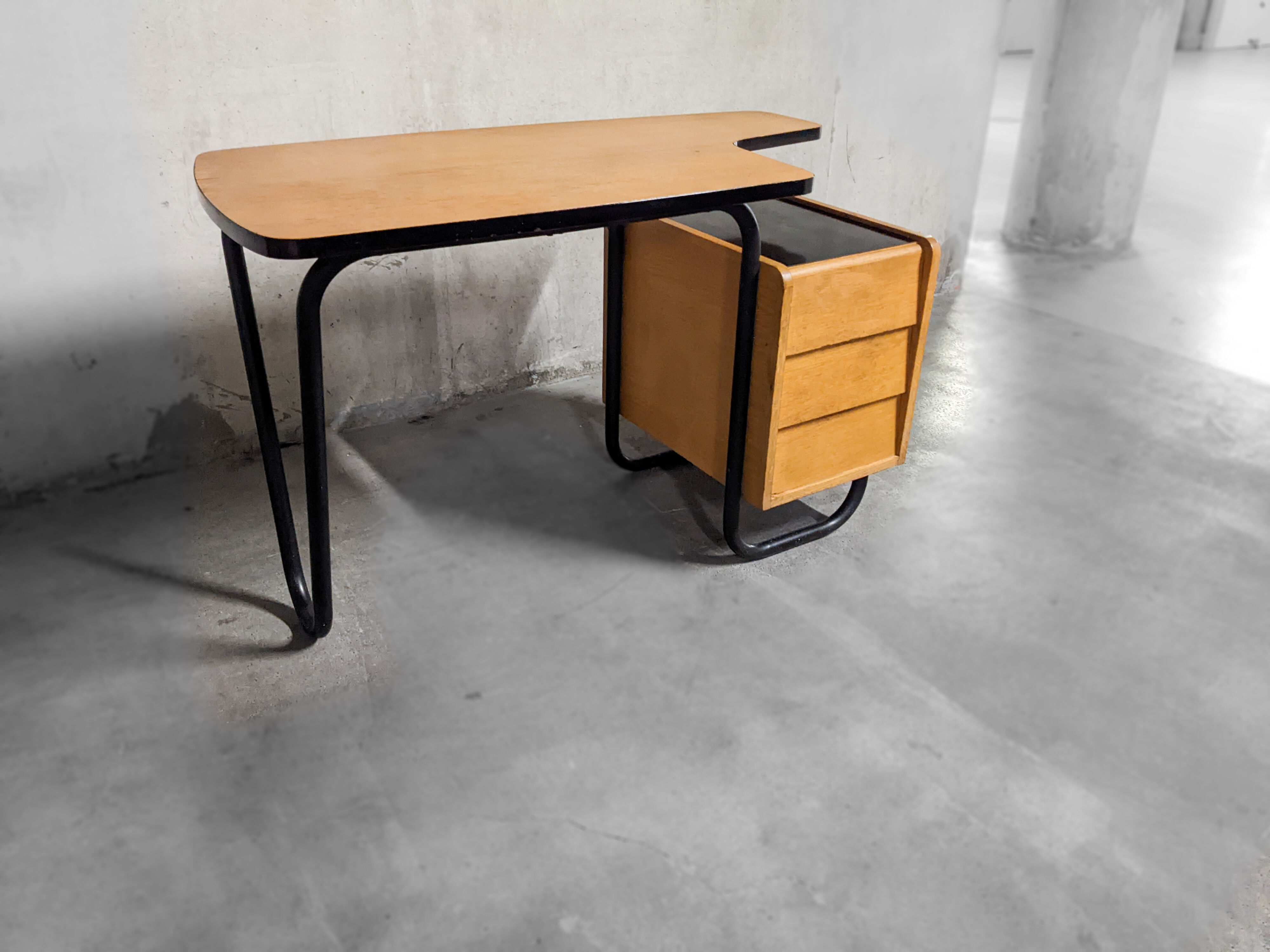 Vintage 1950s Mobilor desk