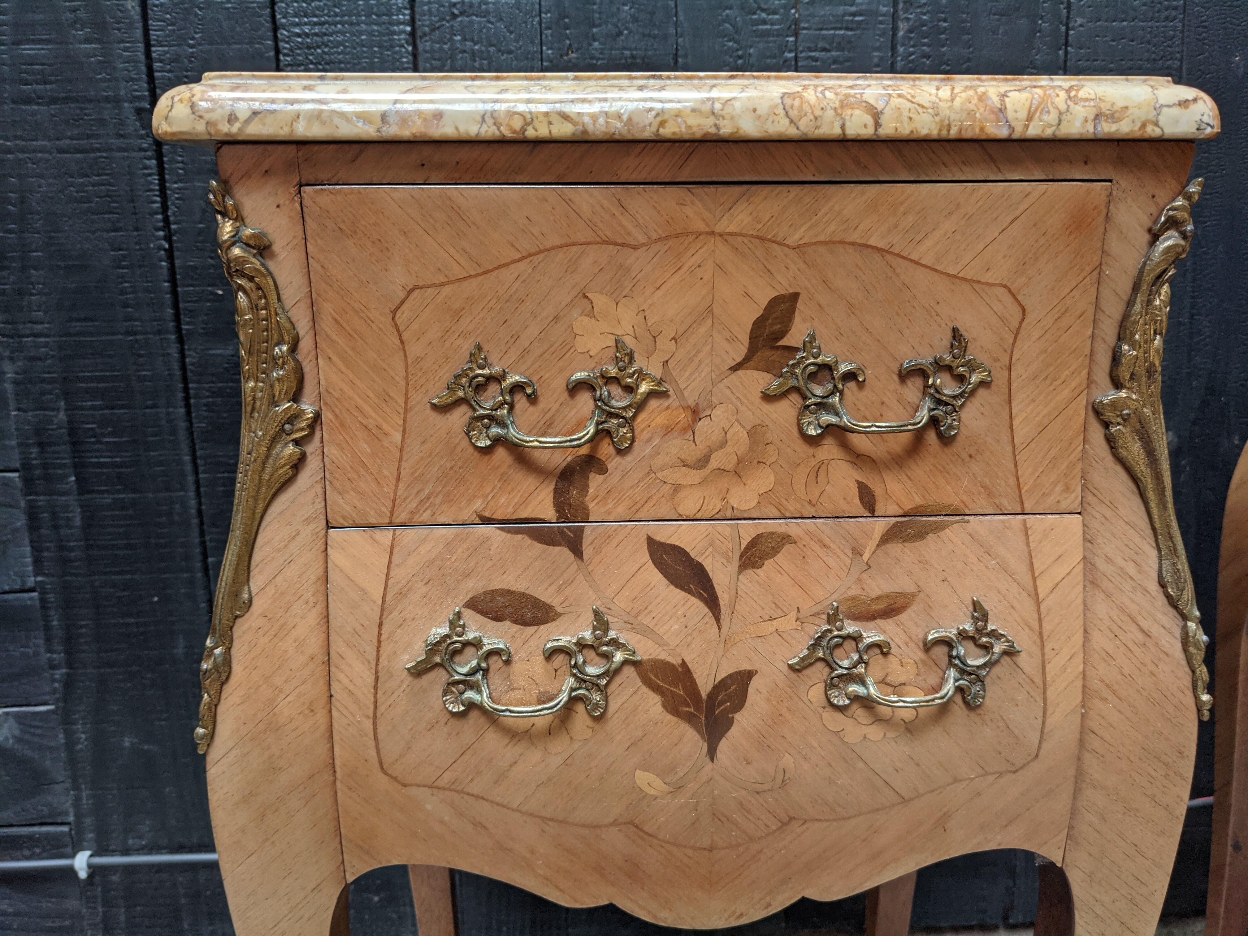 Paire de chevets Louis XV