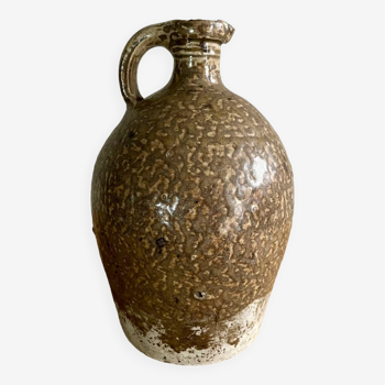 Earthen pitcher