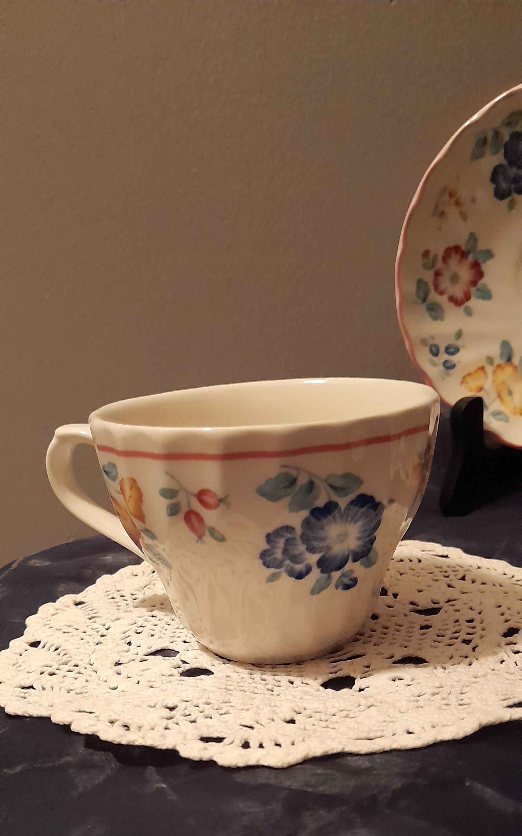 3 tasses thé anglaises, fleuries faience Ironstone Churchill