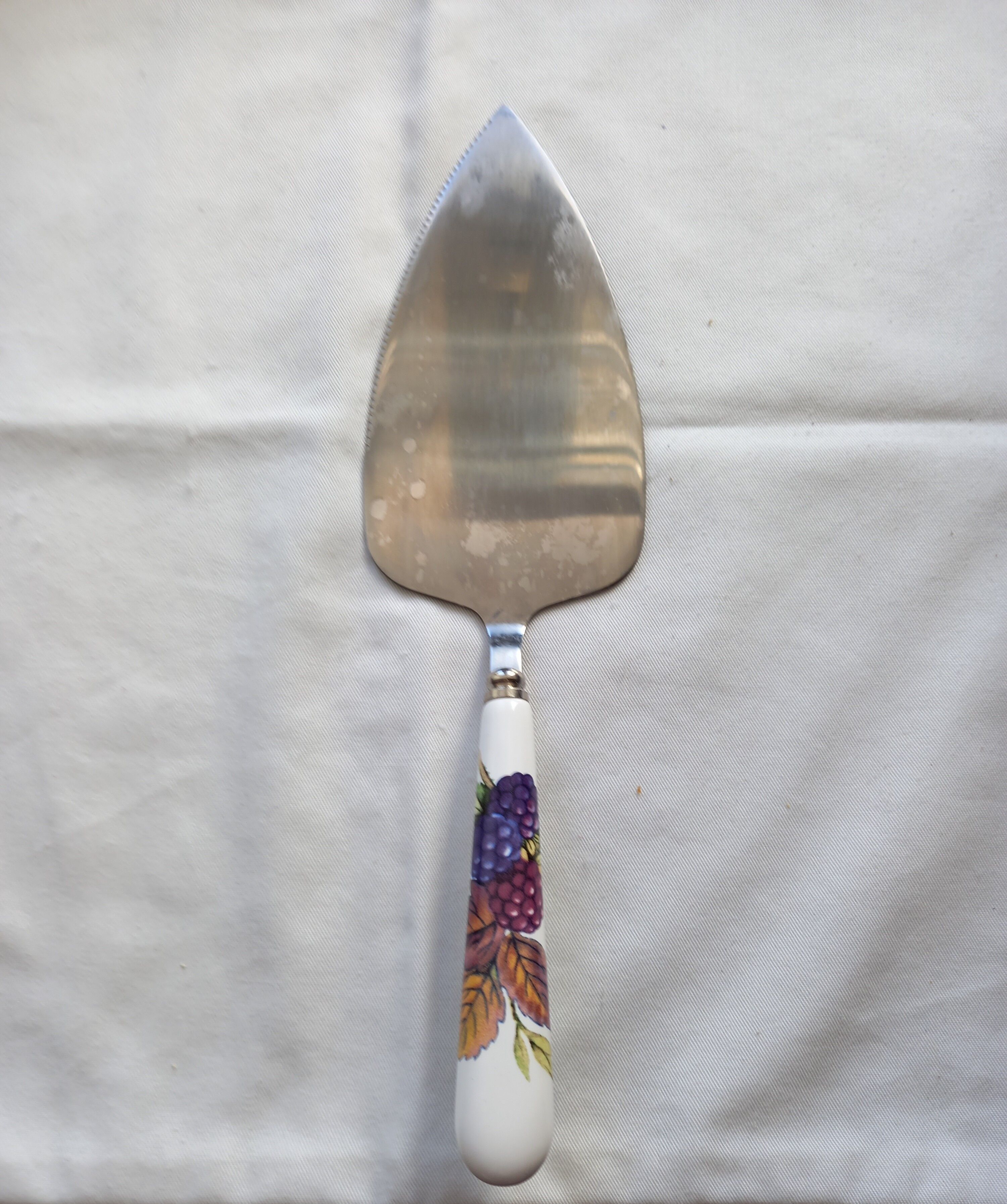 Royal Worcester Evesham Gold cake server
