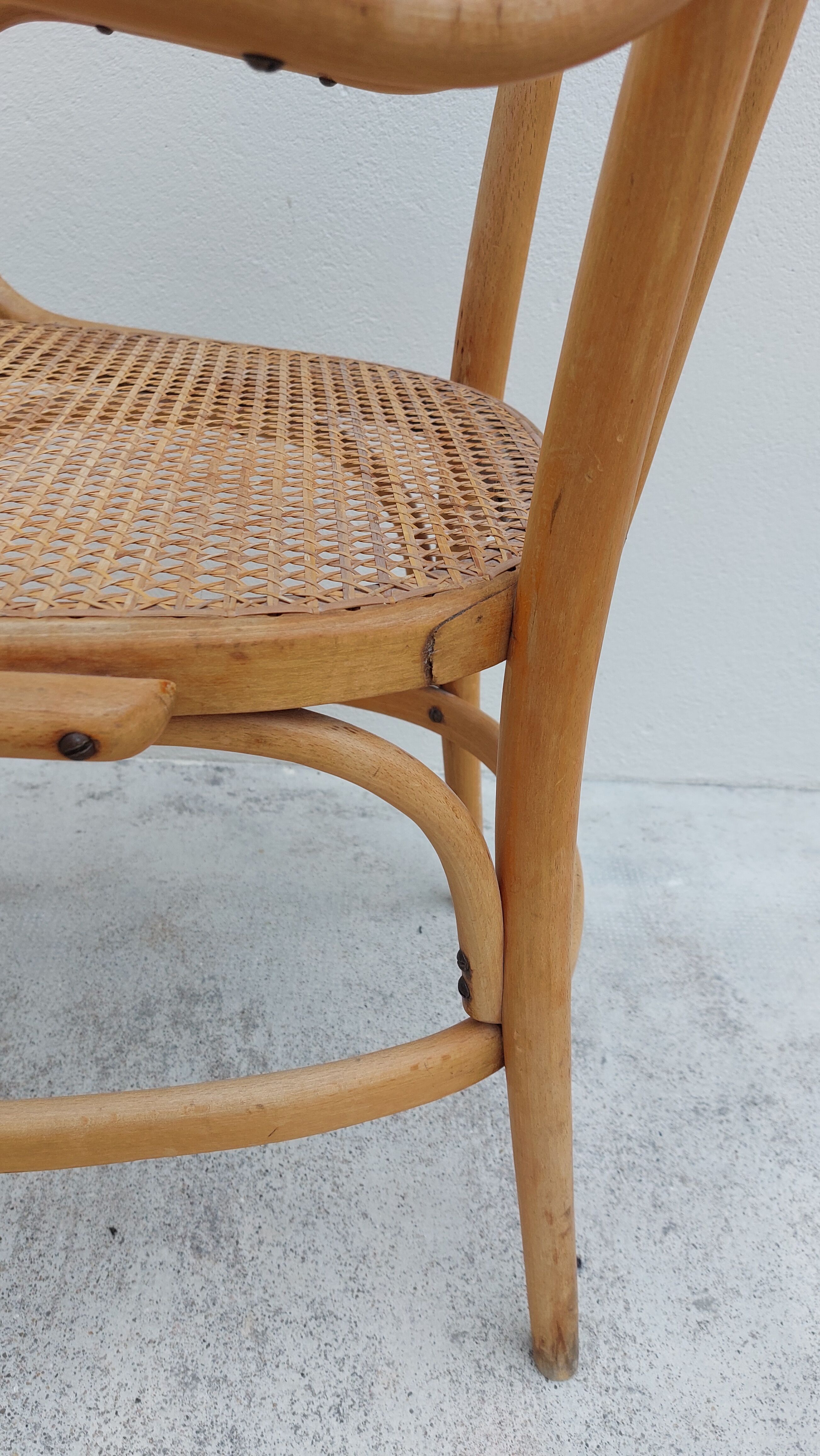 Michael Thonet armchair in curved wood and canework 1930