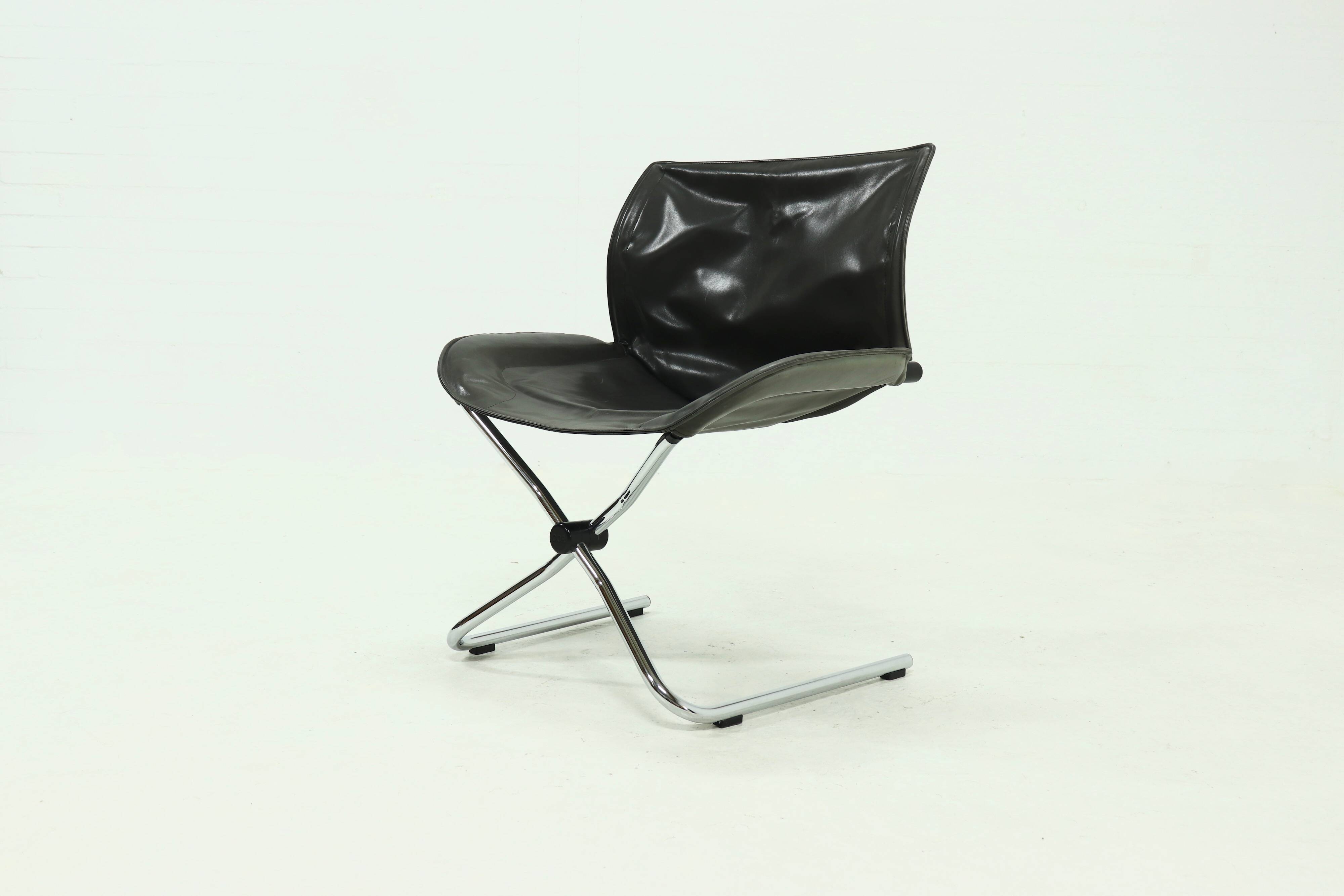 Leather Lounge Chair by Simon Desanta for COR Germany 1980s