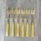 Dessert forks