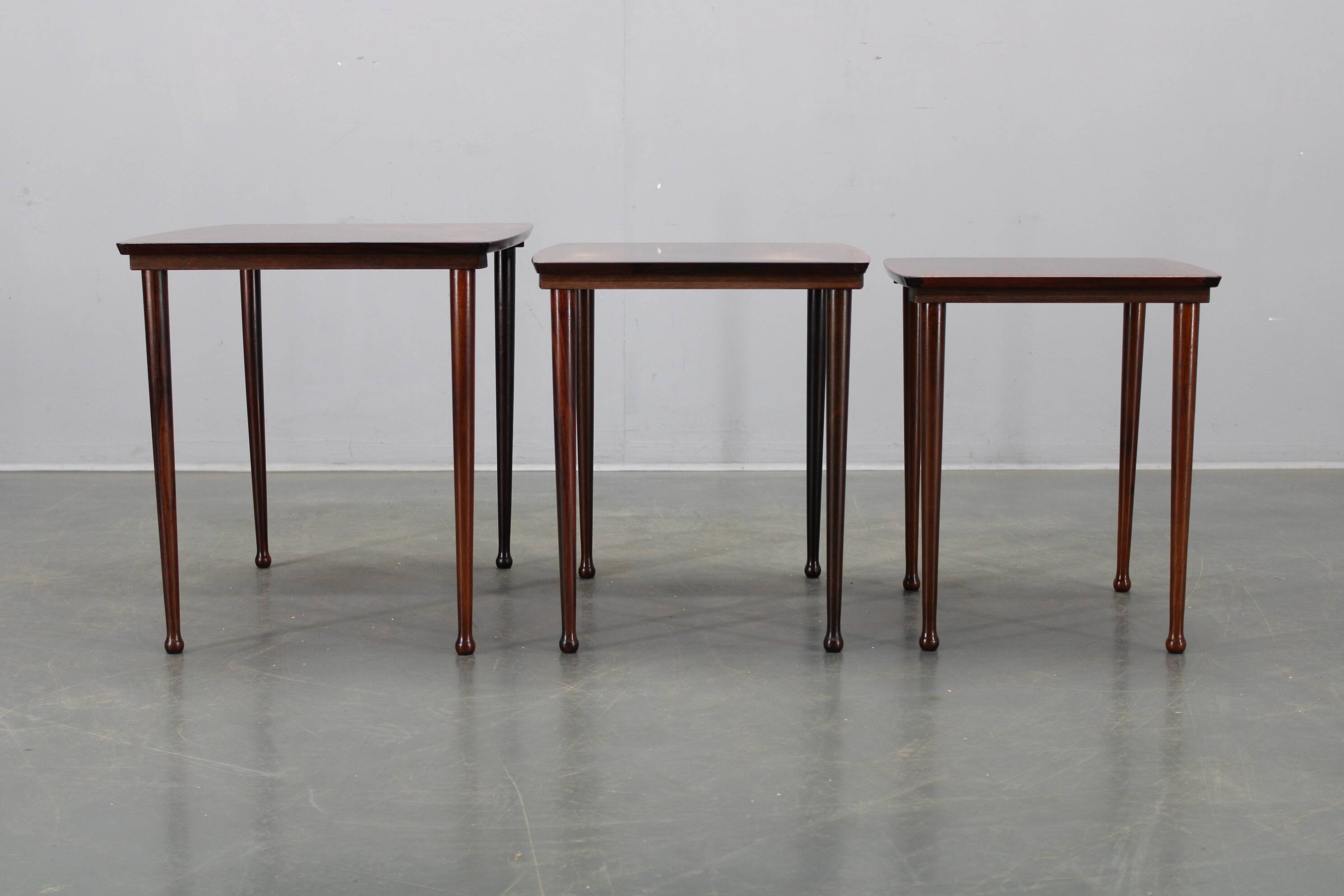 Mid-century Danish nesting tables in solid wood and veneer, 1960s
