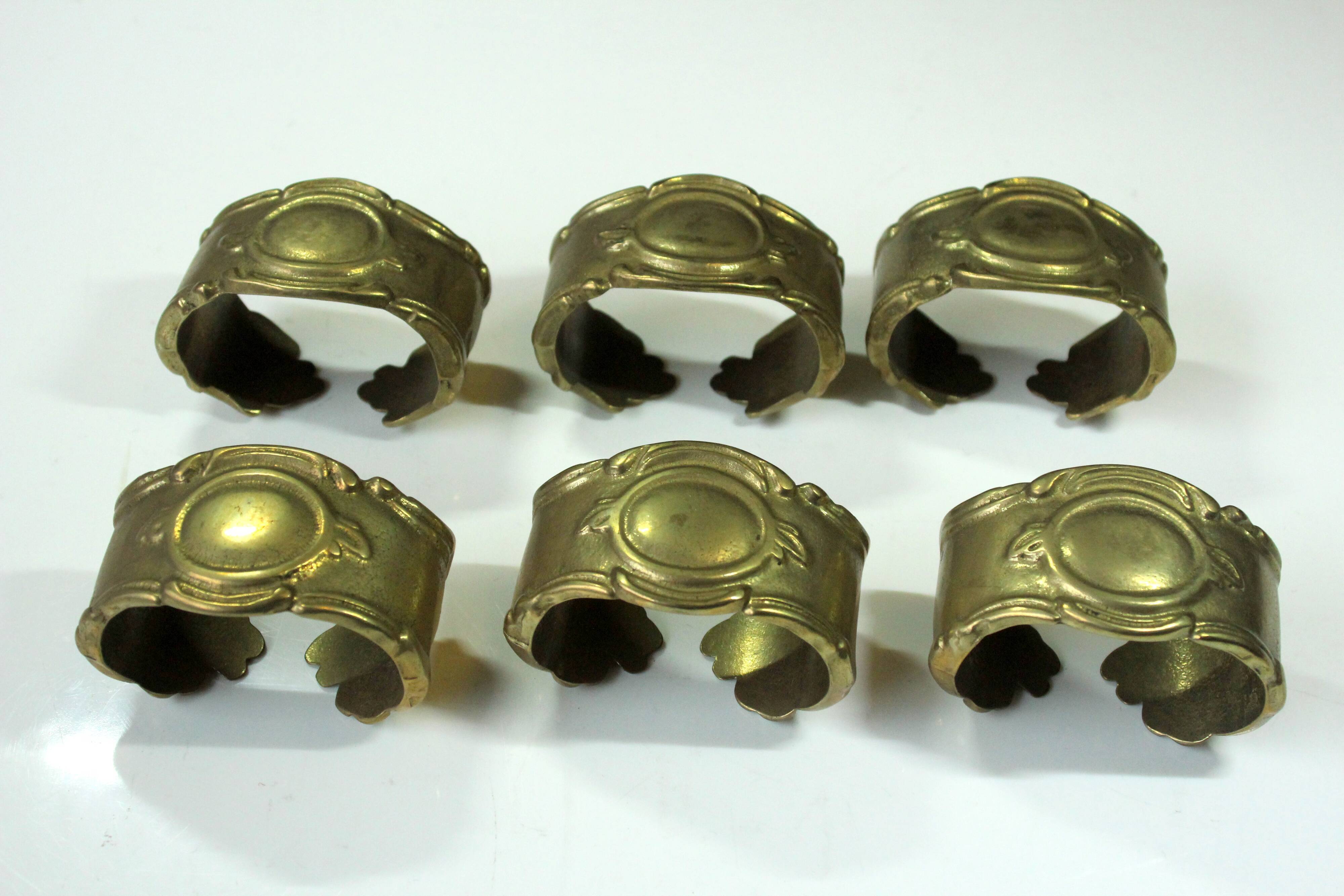 6 solid brass napkin holder, napkin rings, vintage from the 1960s, in original box