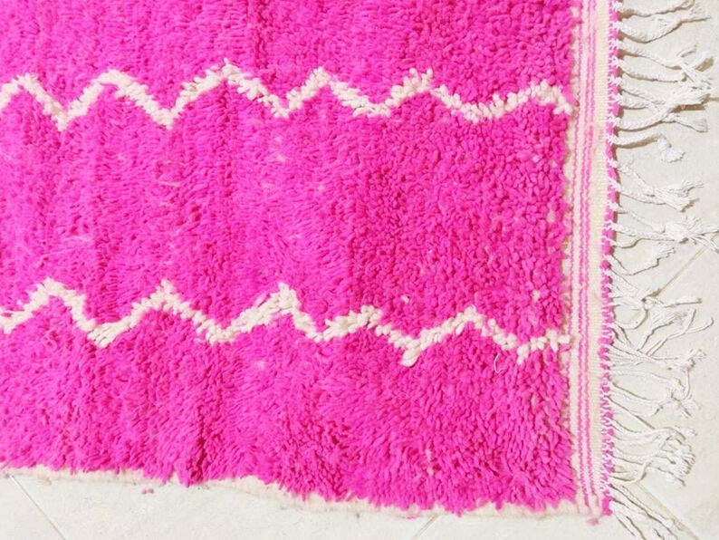Berber carpet beni ouaraion pink 253x153 CM