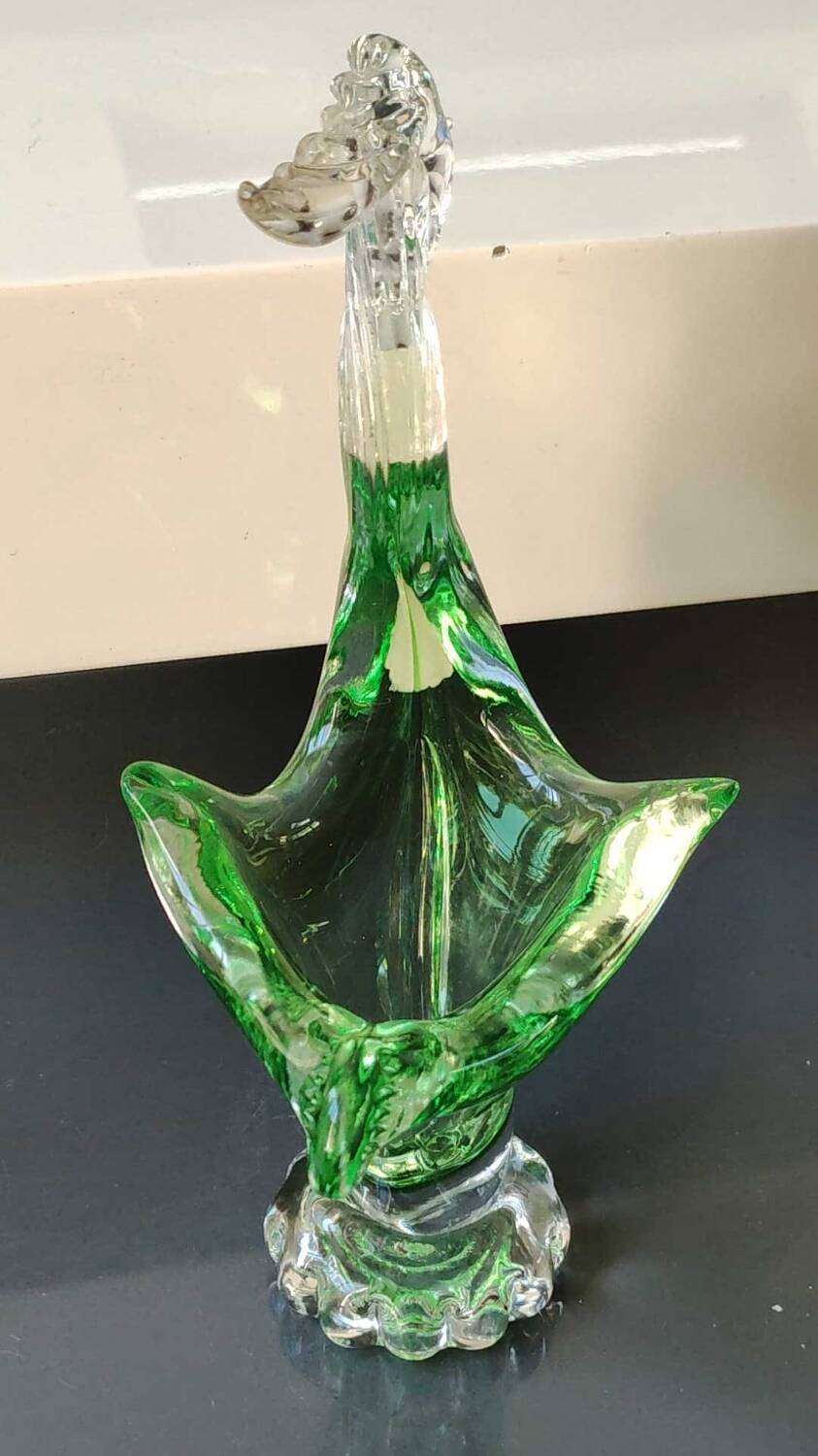 Empty pocket/Swan figurine, in the Murano style. In blown art glass. High 22 cm