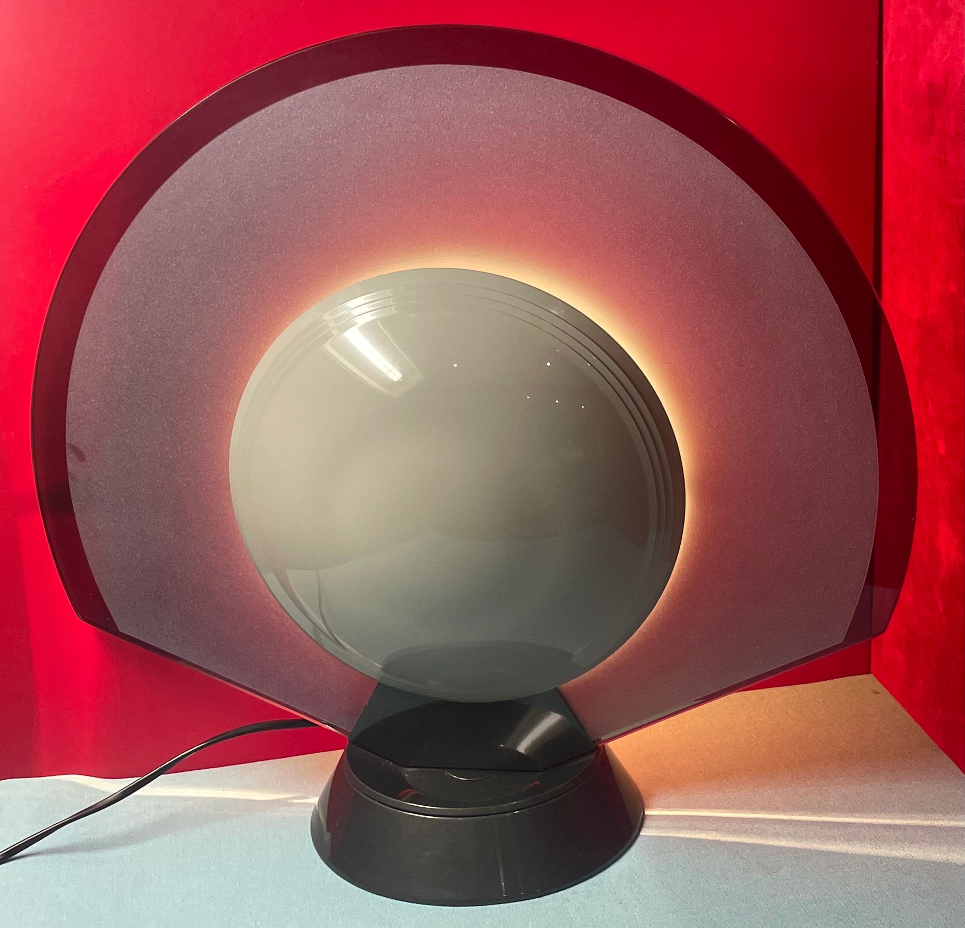 Rotating lamp Gong by Bruno Gecchelin, Arteluce Italy design