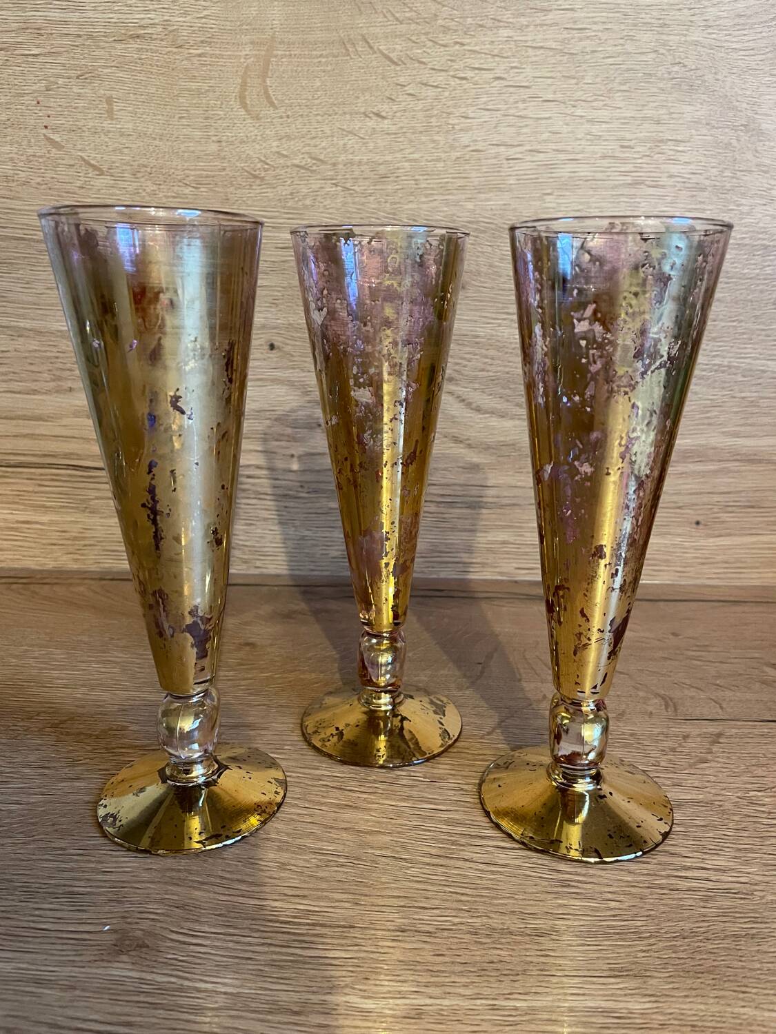 3 Champagne flutes
