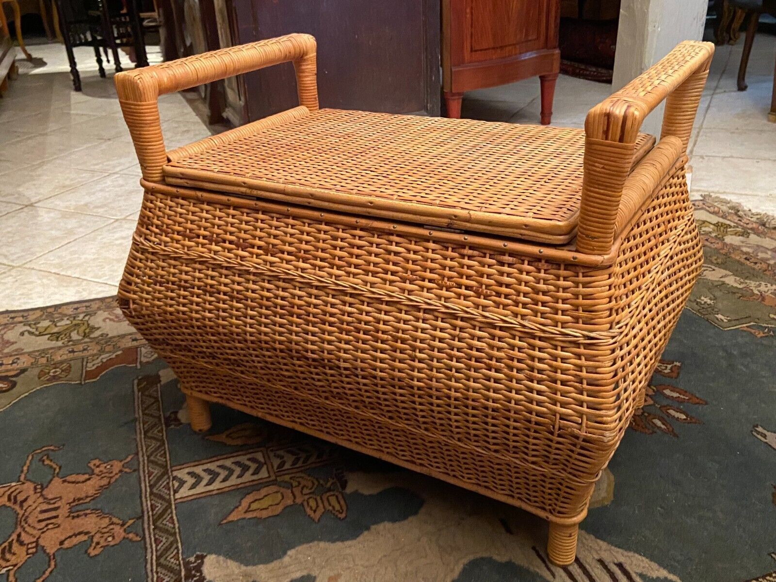 Rattan bench chest 1970-1980