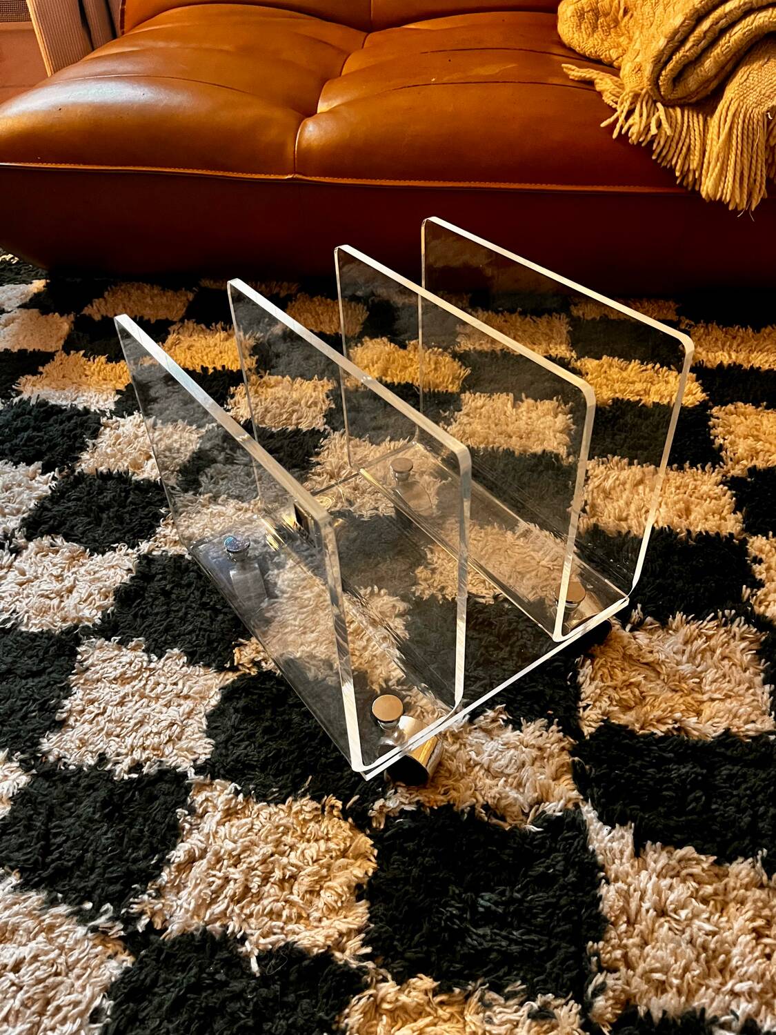 Marais International Plexiglas magazine rack