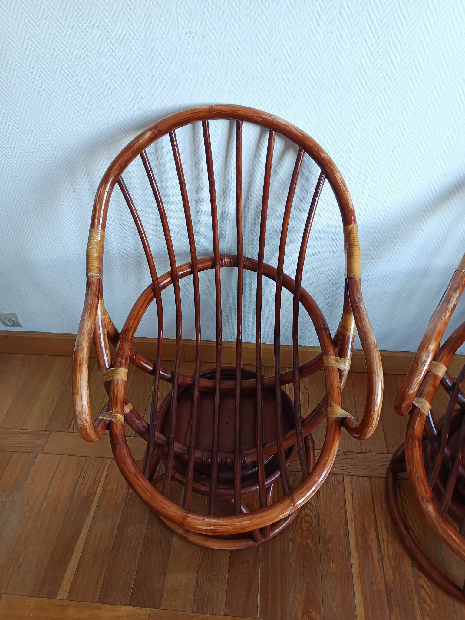 Paire de fauteuils pivotants en rotin 1970