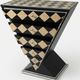 Commode pyramidale Art Déco en bois de hêtre à 5 tiroirs Marqueterie