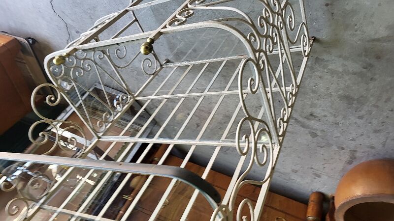 Etagere boulangere ancienne en fer forge a 5 niveaux