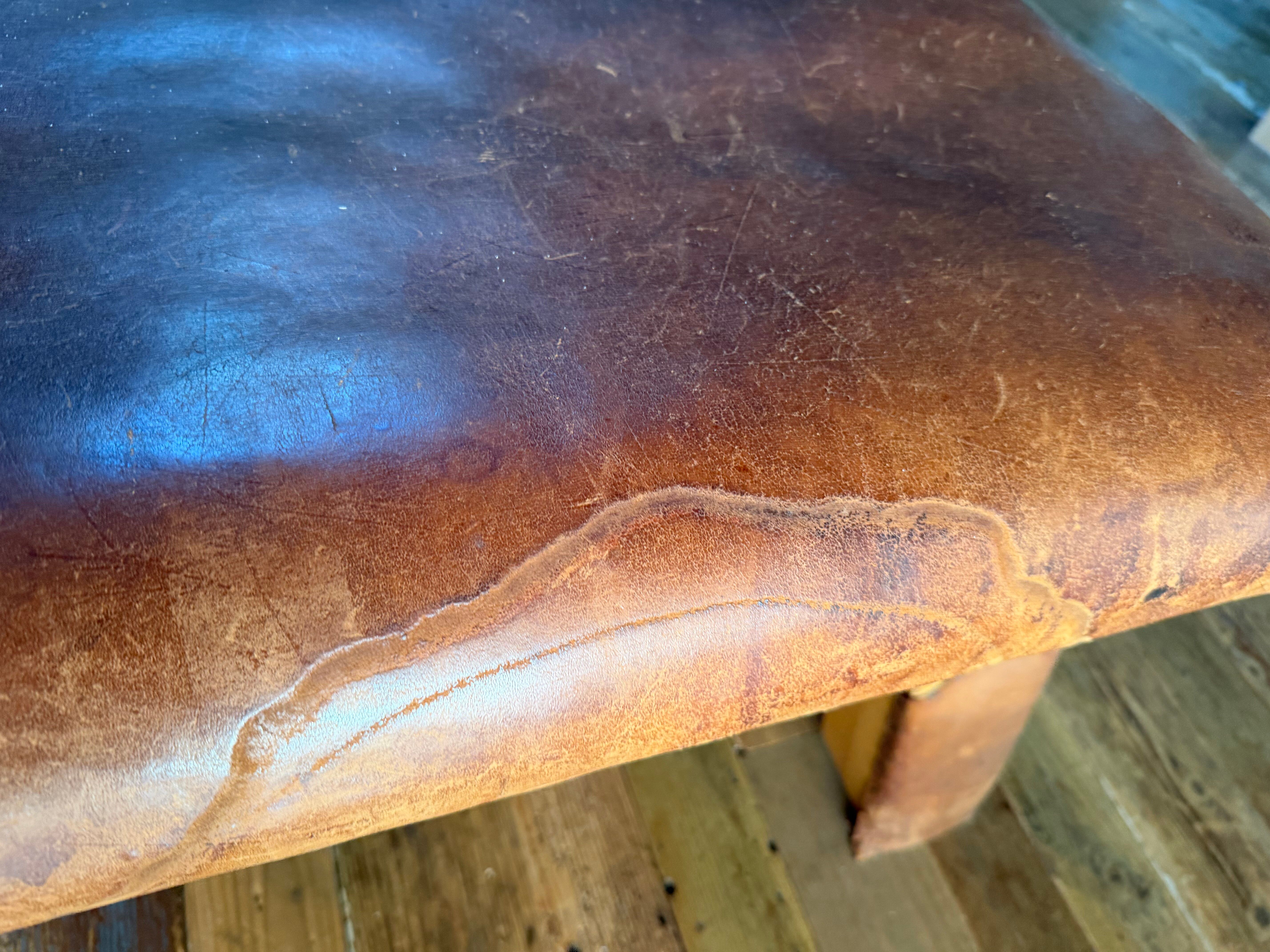 Antique gym bench in Havana leather and solid wood – 170 cm
