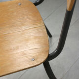 Chaise d’école en contreplaqué vintage