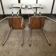 2 chaises en Formica blanc-gris des années 70