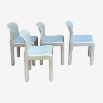 4 chaises modèle 4875 par Carlo Bartoli édition Kartell