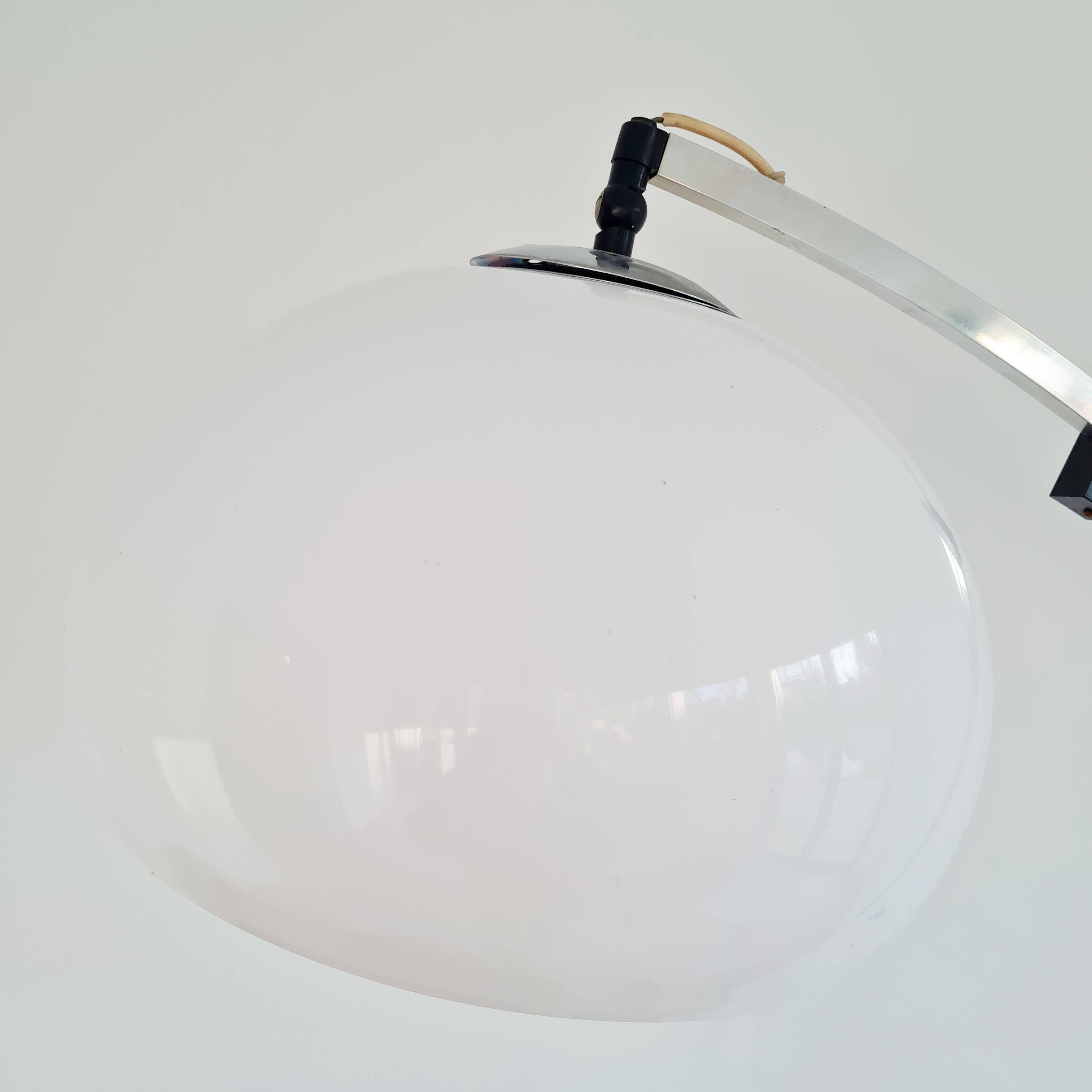 Arc floor lamp from the 60s-70s Guzzini