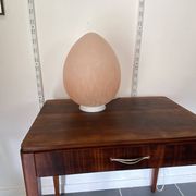Vintage 1970s speckled glass egg lamp by Vianne in pink.