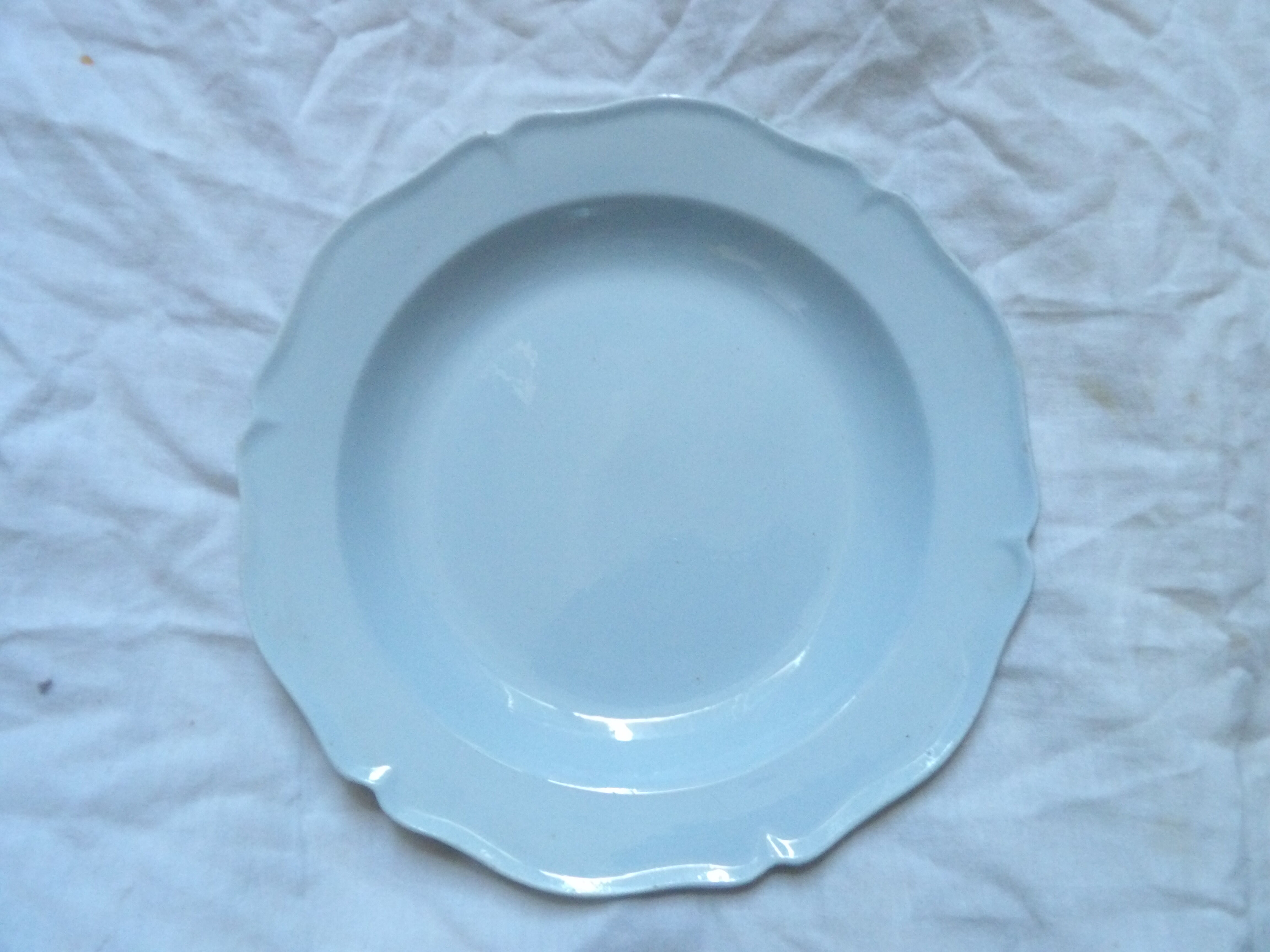 6 hollow plates Montereau faience fine before 1819 white pearl mark in hollow " b . i. "