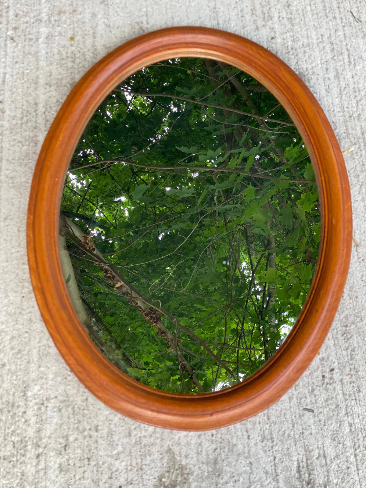 Miroir ovale vintage en bois massif 1960 72x54cm