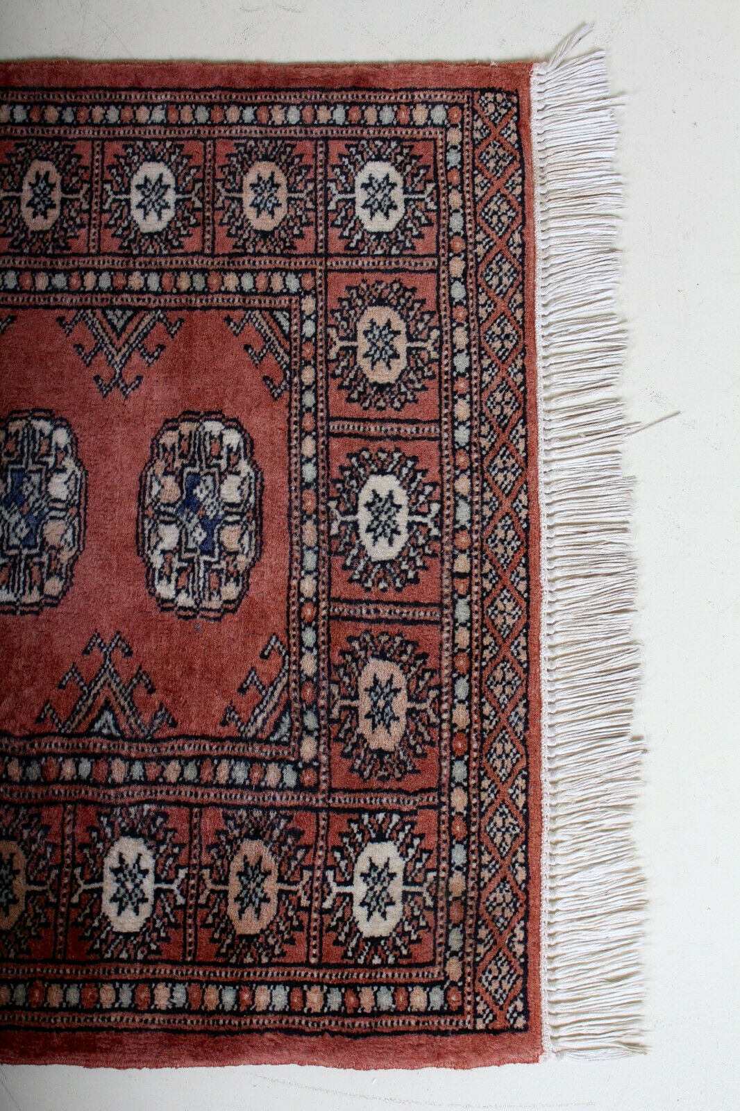 Vintage wool and fringe rug with Turkman design Tekke 103x65cm