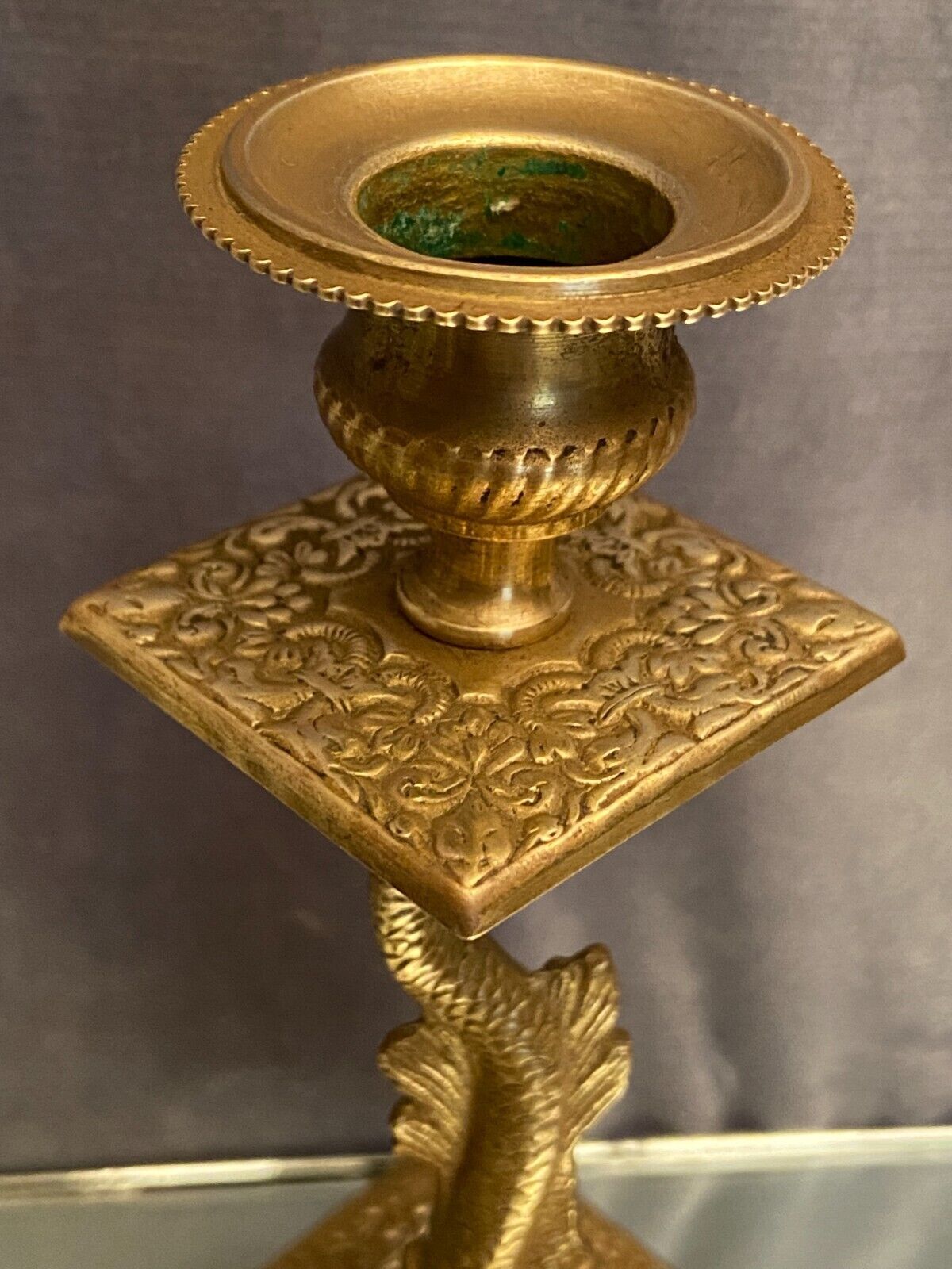 Lamp foot XIXth Louis XIV with stylized dauphin mounted in lamp without transformation