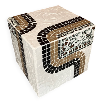 Cube en mosaïque vintage bout de canapé