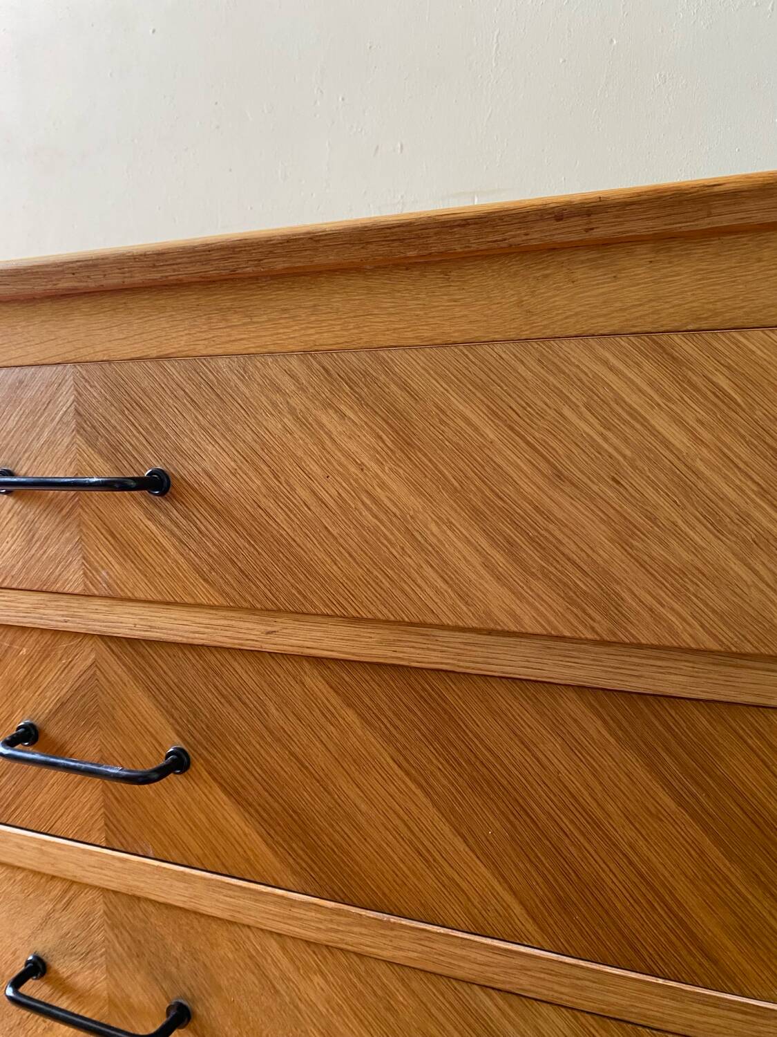 Scandinavian 4-drawer commode with vintage compass legs