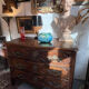 Important Parisian chest of drawers in walnut dating from the 18th century, opening with 5 drawers.