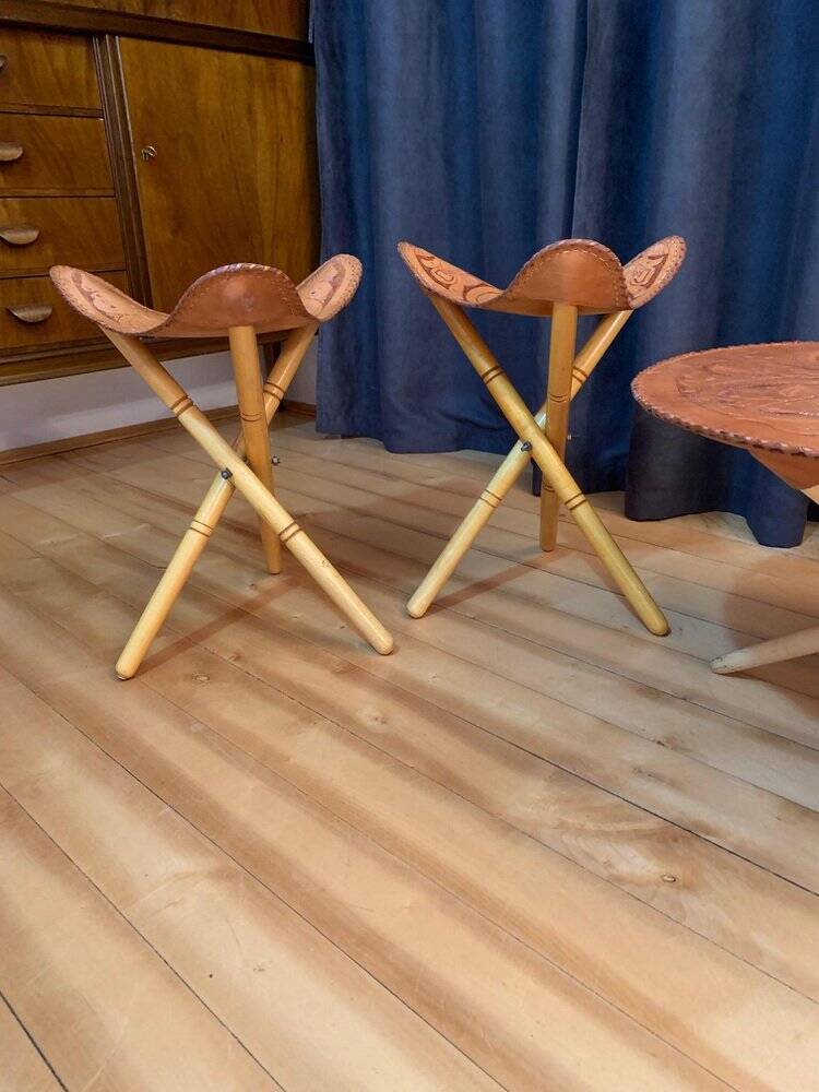 Safari stools & table set, 1970s, set of 5