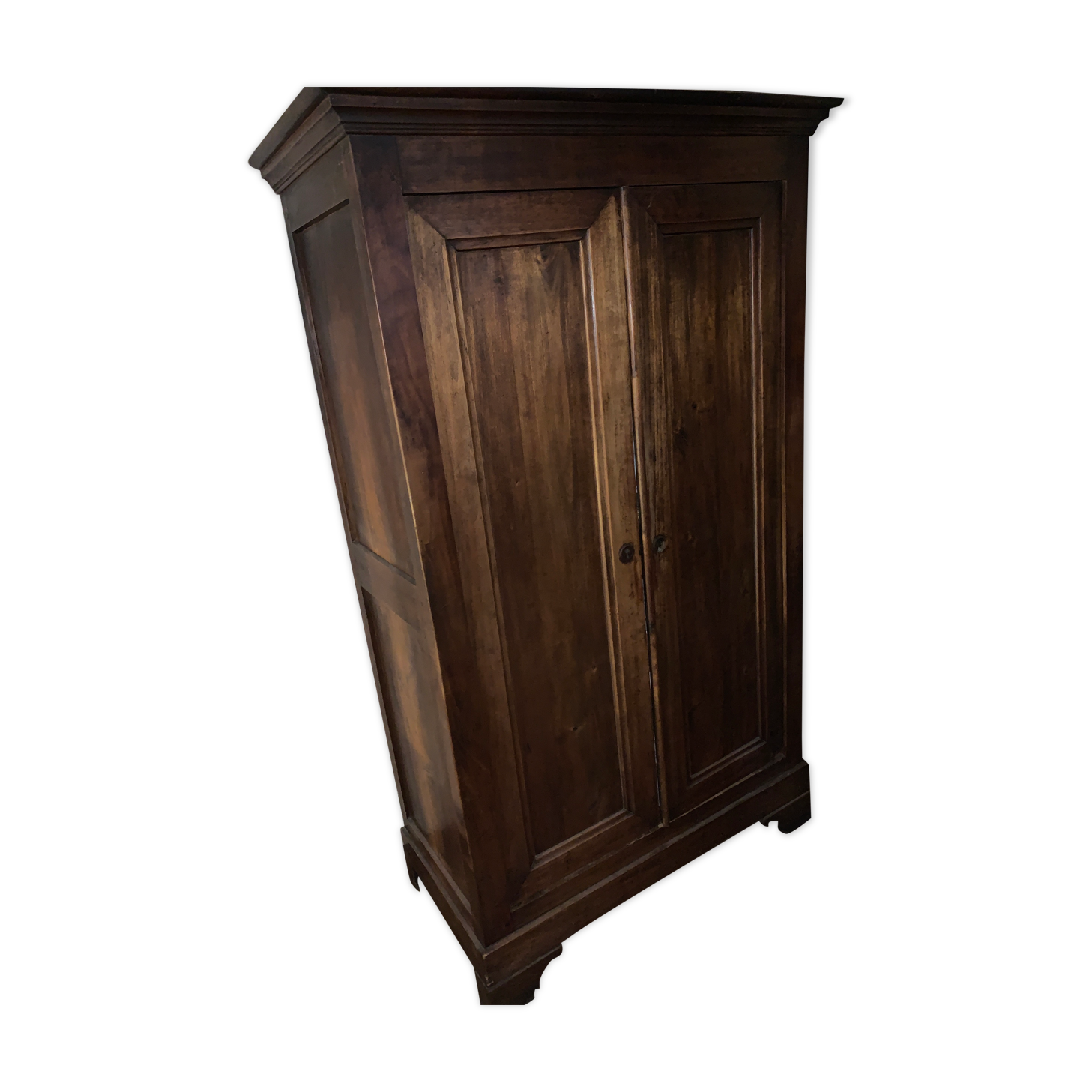 Wooden cabinet