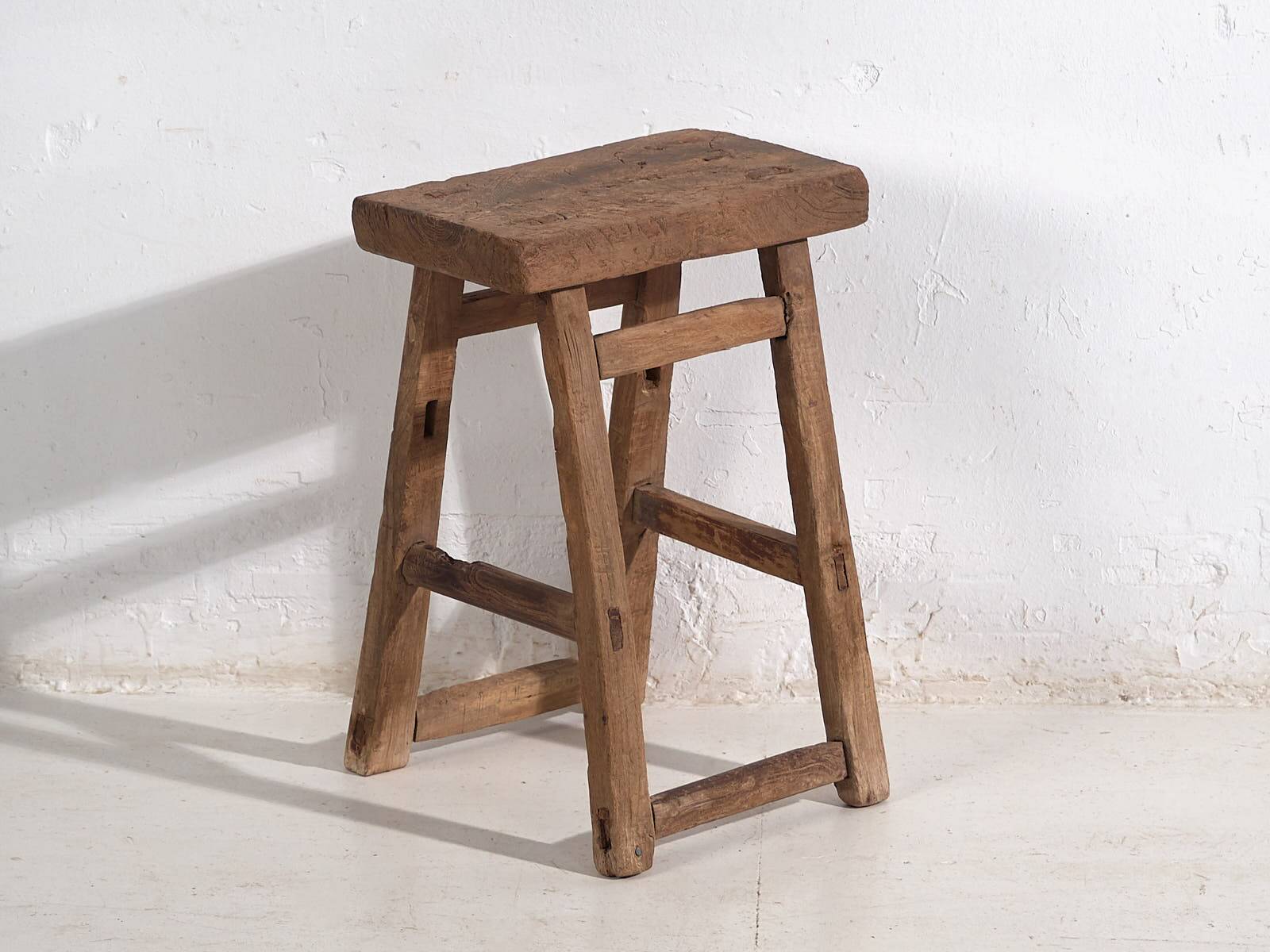 Ensemble de tabourets anciens (vers 1900). Ensemble de 2 pièces n°5