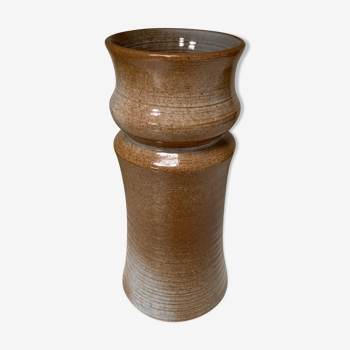 Artisanal sandstone vase