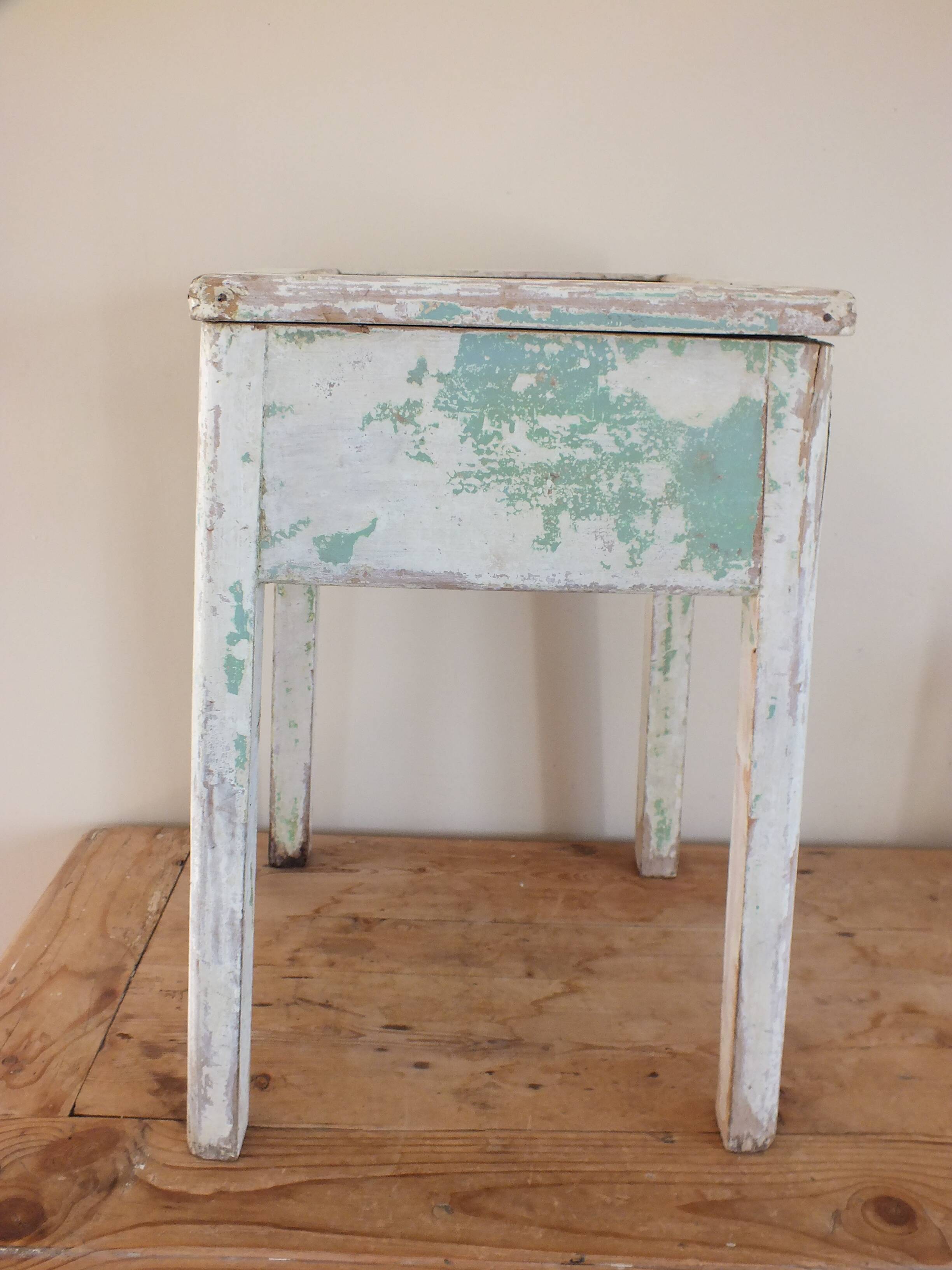 1950s chest stool in green and white painted wood