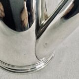 Silver metal pourer