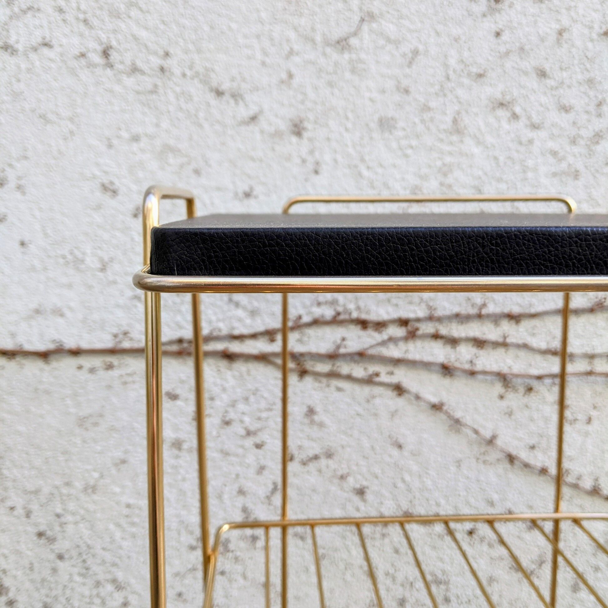 Golden metal harness 60s