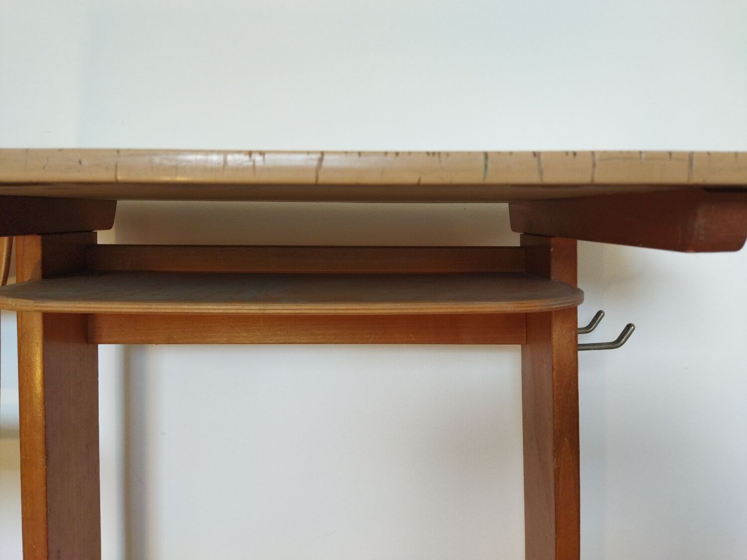 Casala children's desk