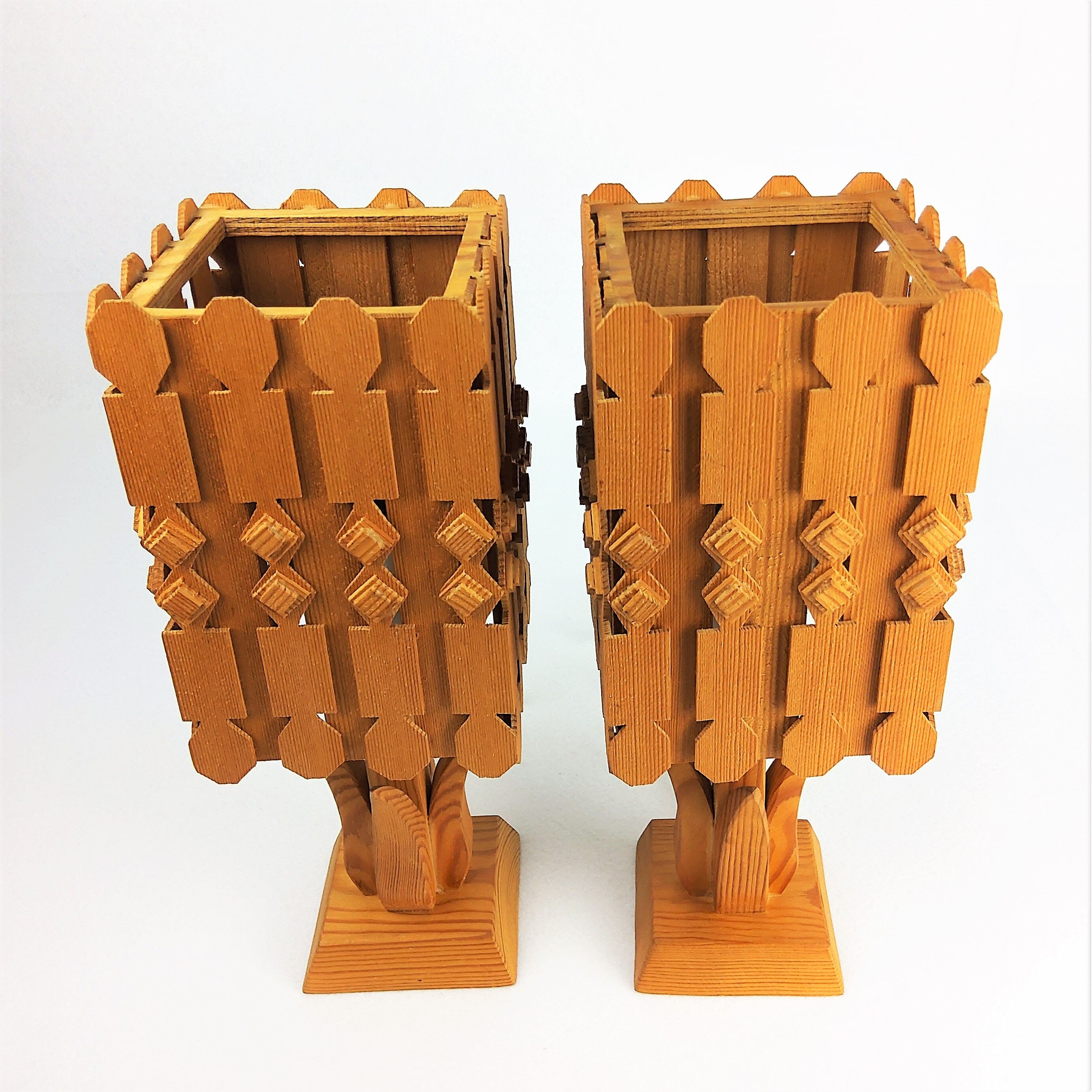 2 lampes scandinaves en pin 1960