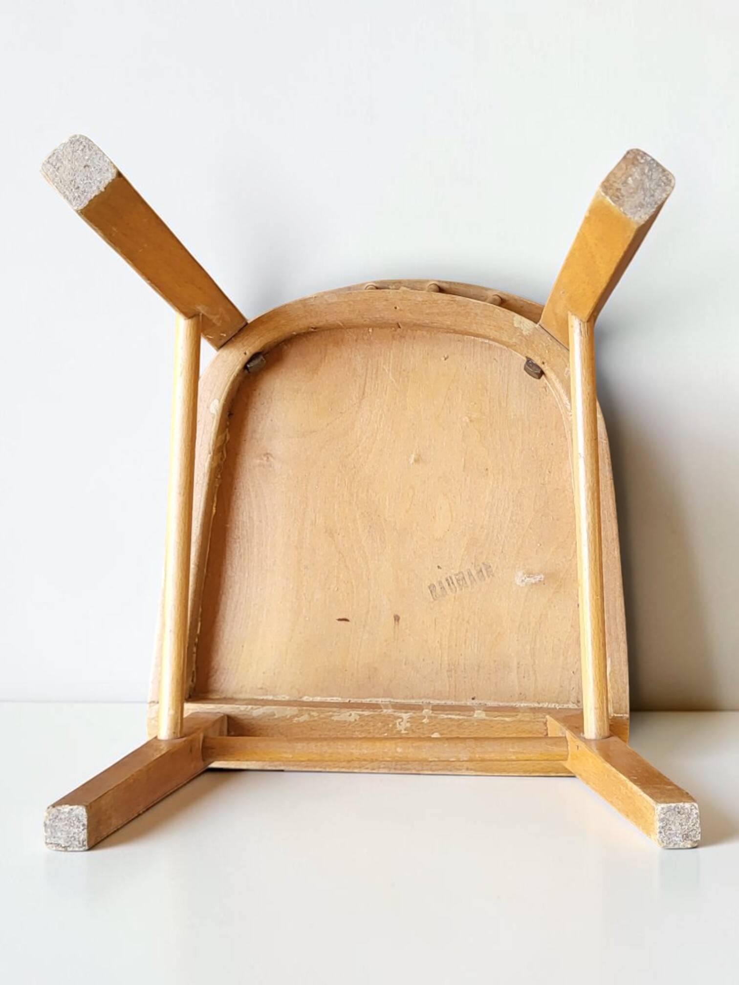 Baumann children's desk