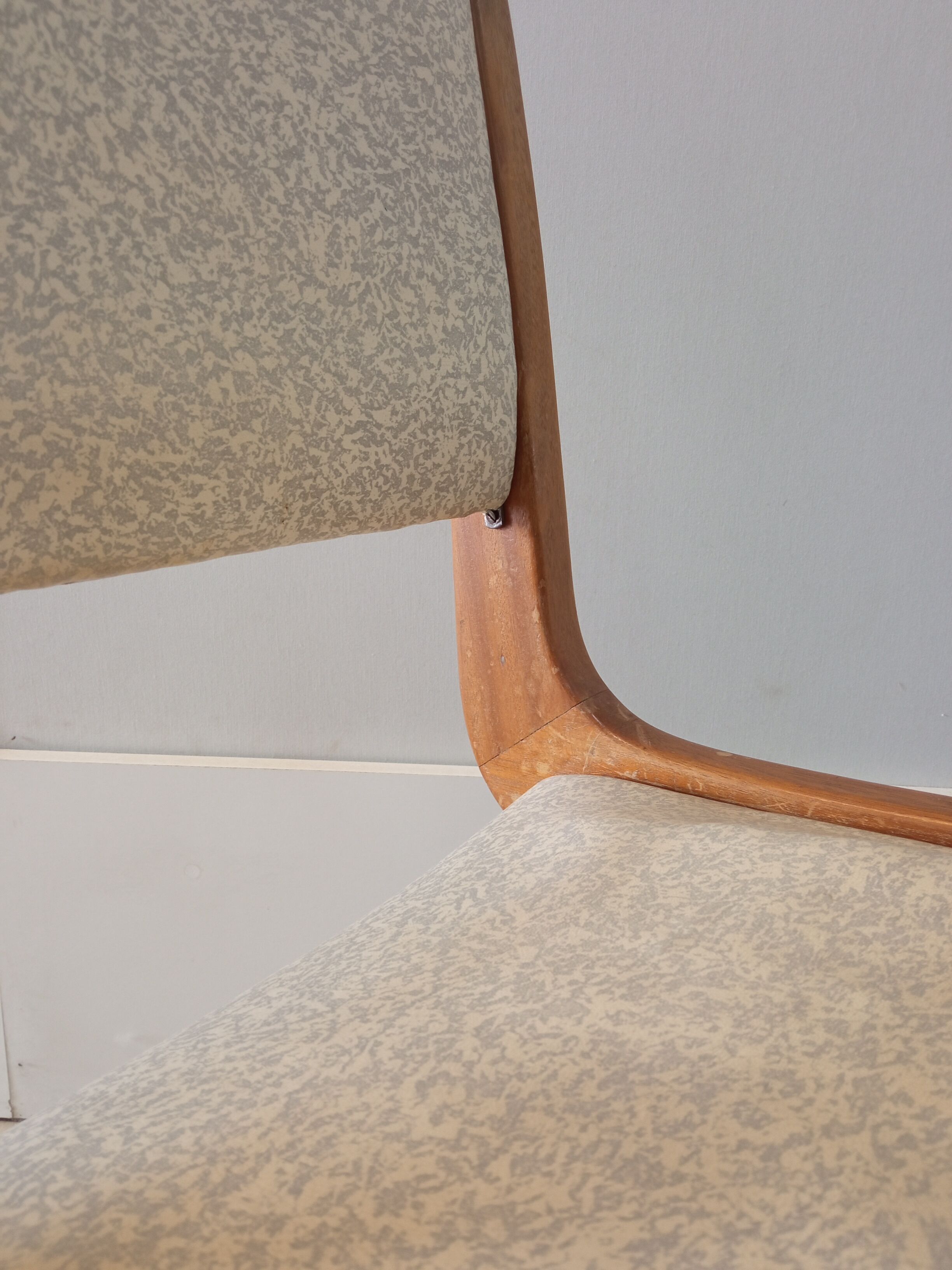 6 compass foot chairs