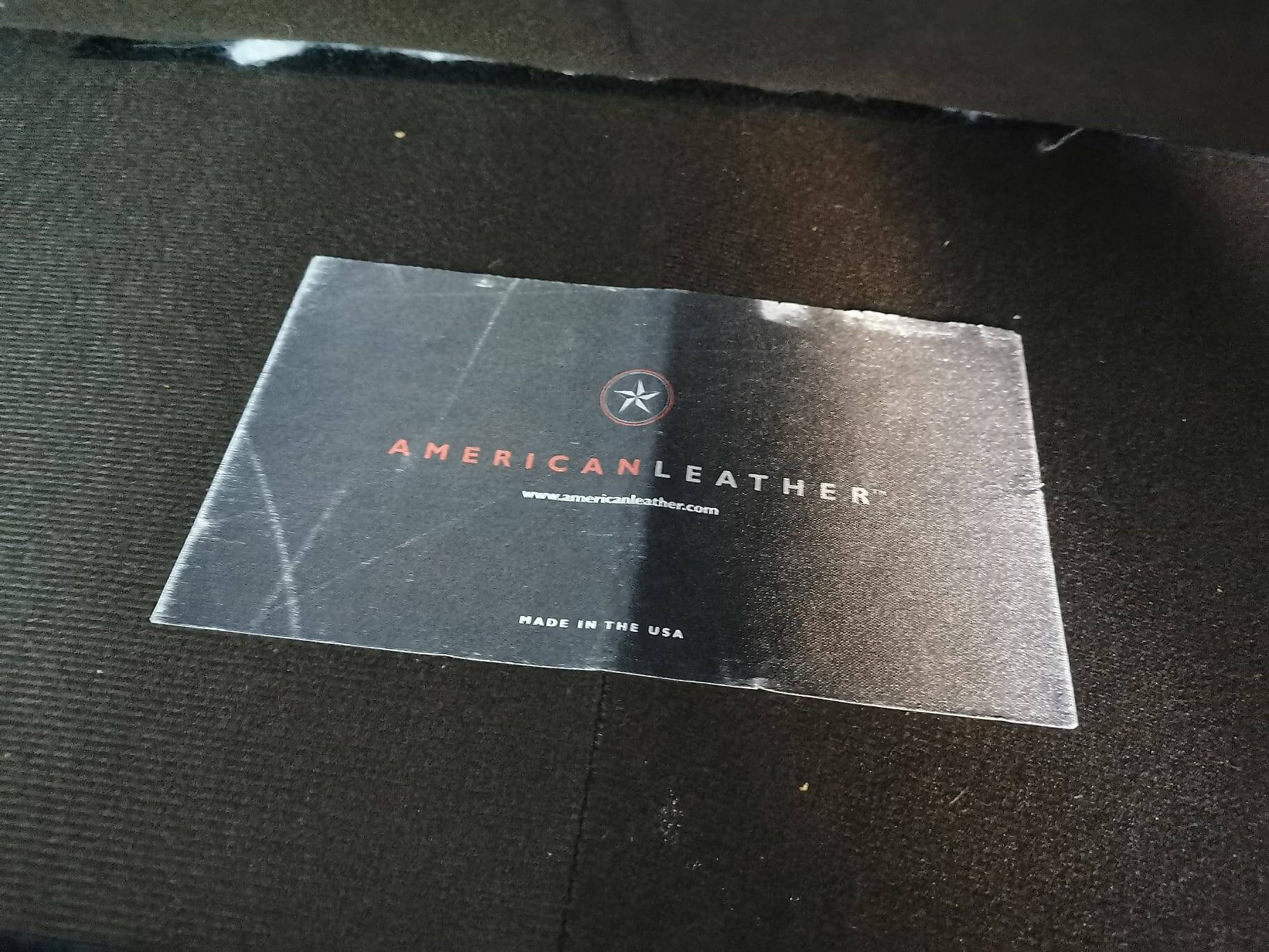 Canapé incurvé Menlo Park – American Leather – Gris clair
