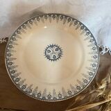 Sarreguemines and Digoin plate on pedestal