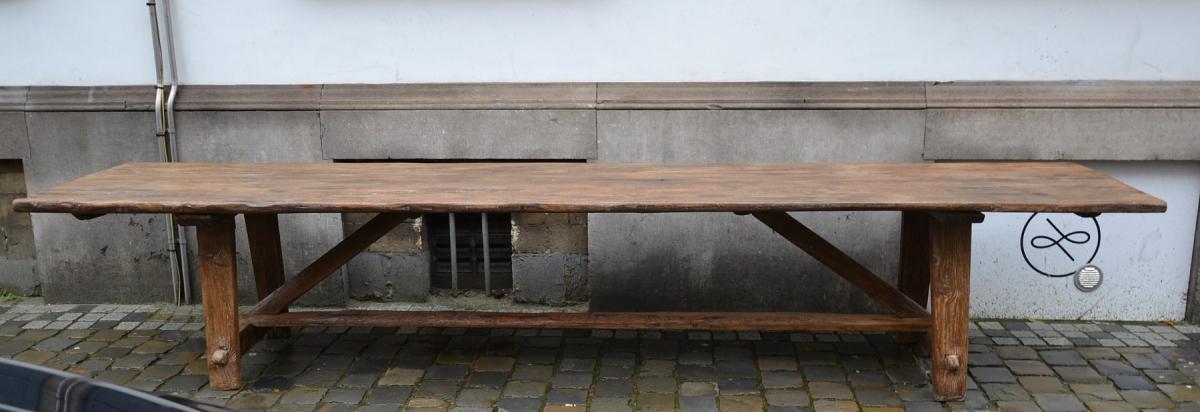 Spanish table