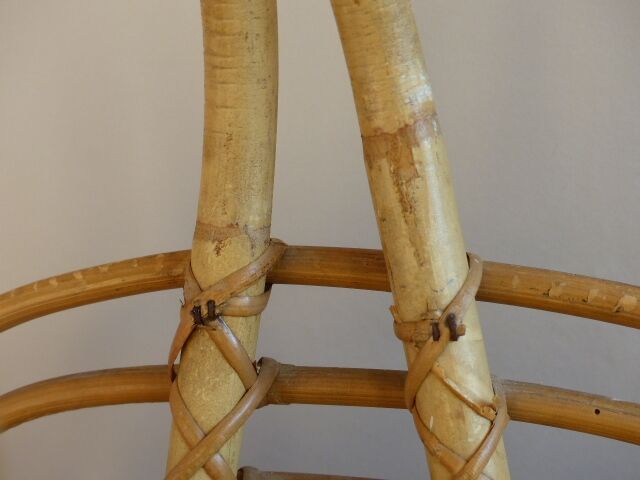 Magazine rack, wicker and rattan of the 1960